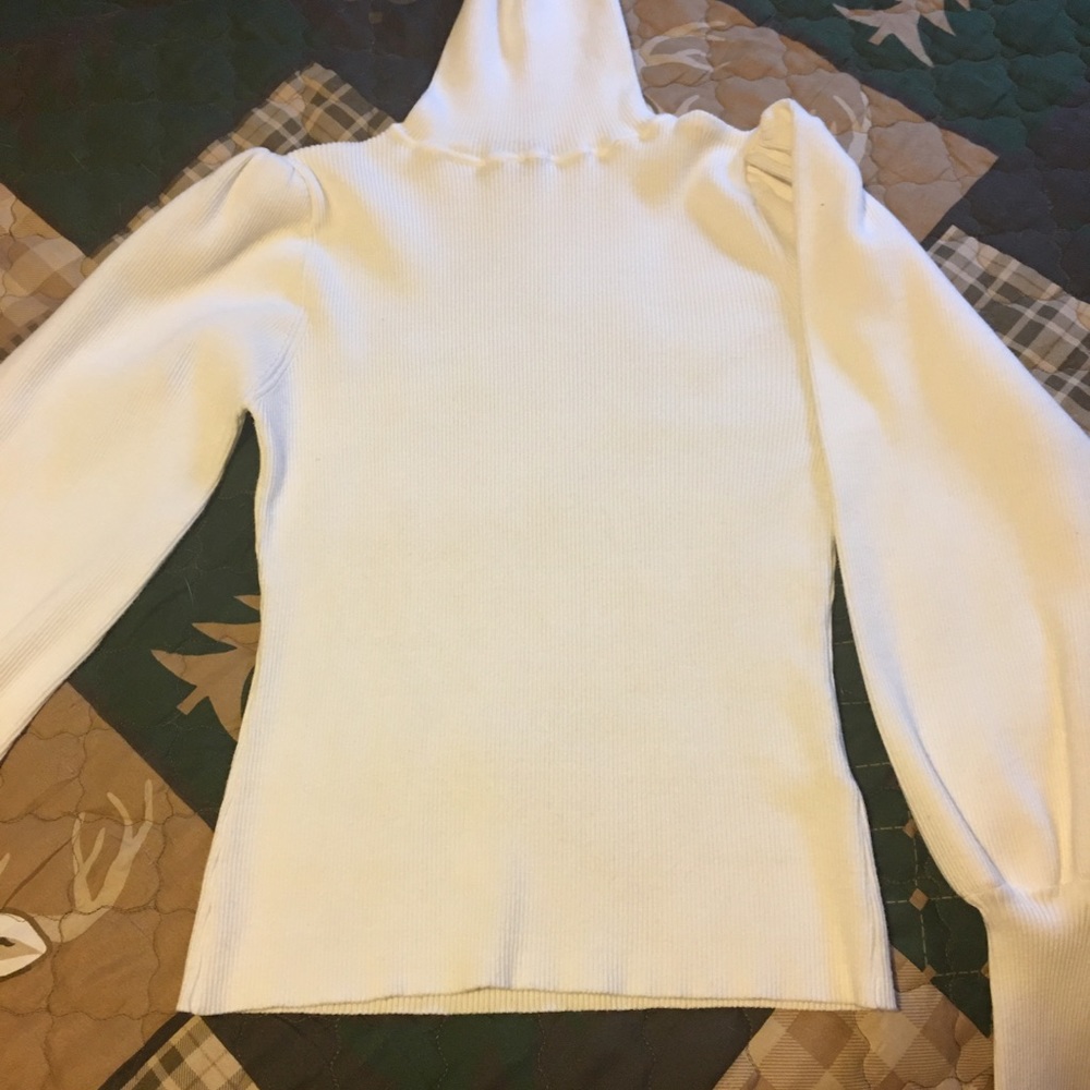 Turtleneck - Picture 7 of 9